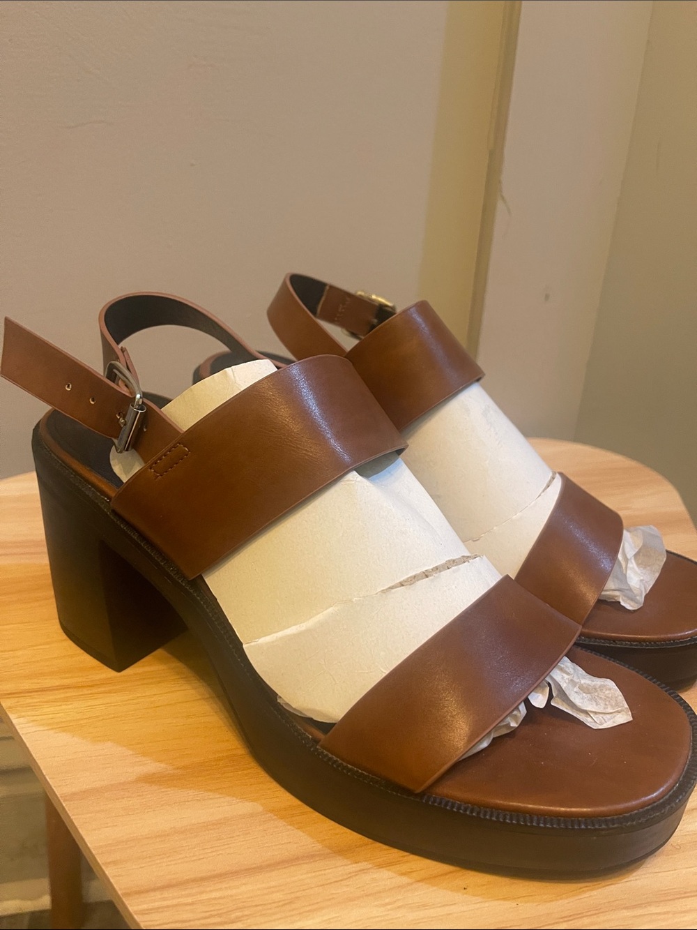 Madden Girl Classic Brown Leather Block Heel Sandals - Women's